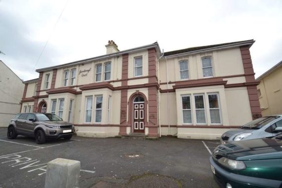 1 Bedroom Flat